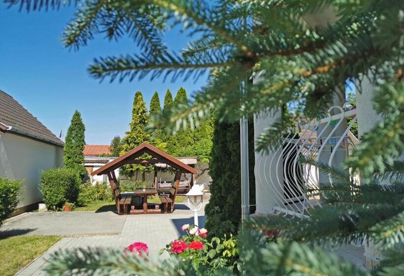 ペンション Magic Holiday Vendégház