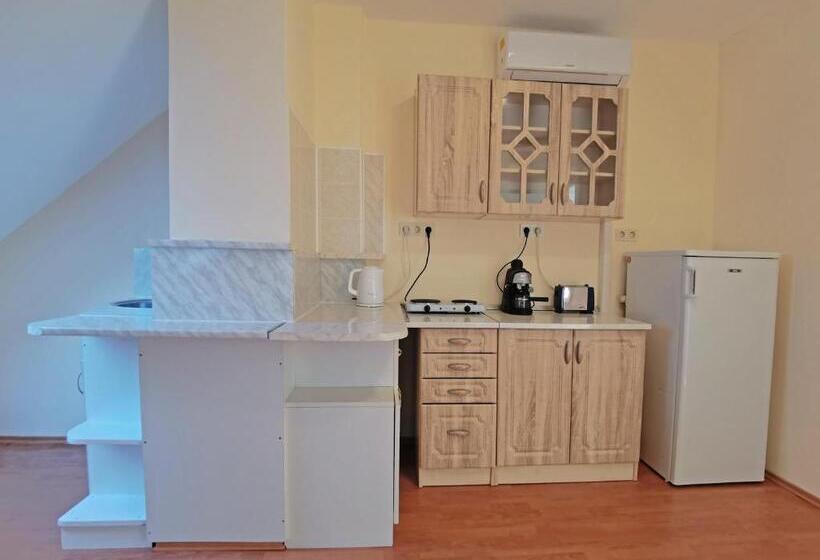 ペンション Magic Holiday Vendégház