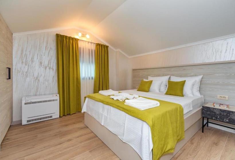 پانسیون Luxury Apartments Queen