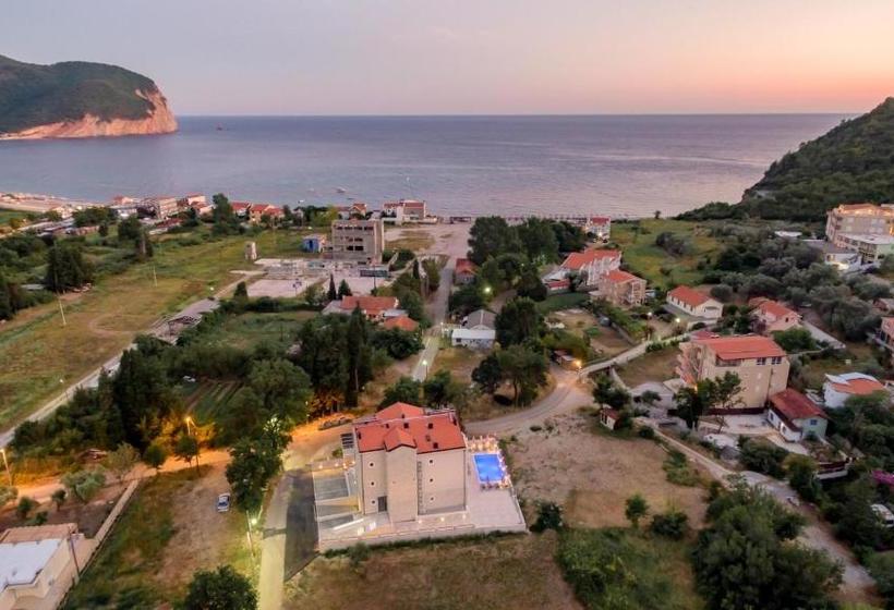 پانسیون Luxury Apartments Queen