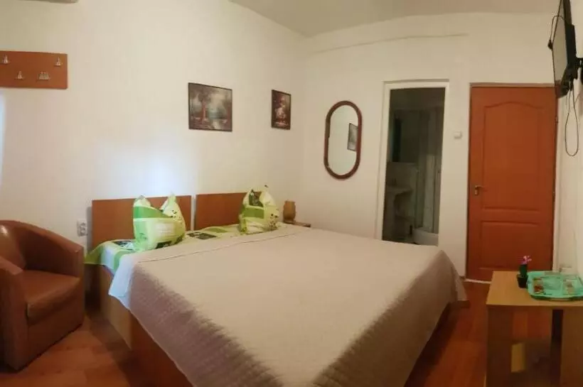 پانسیون Vila Efor