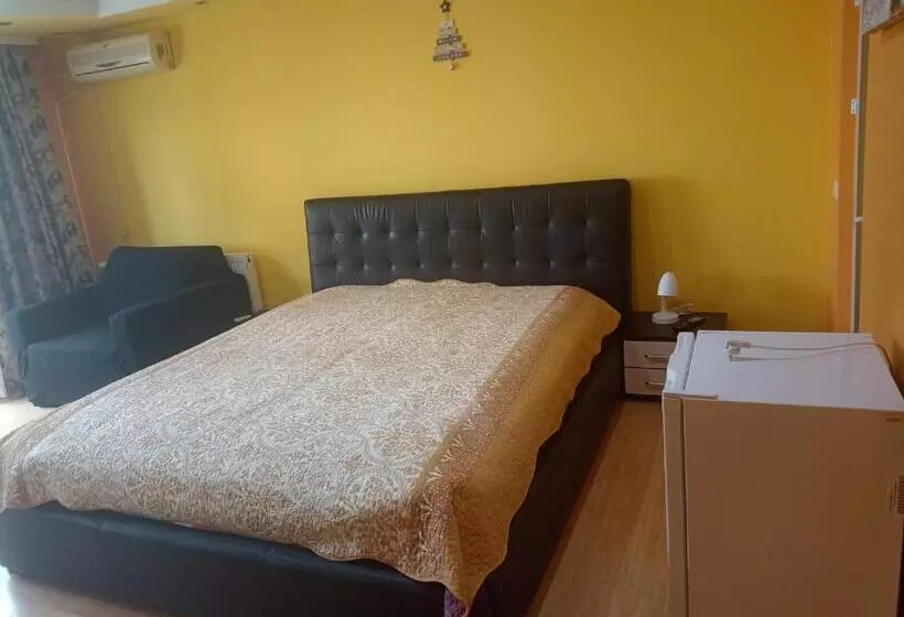 پانسیون Vila Efor