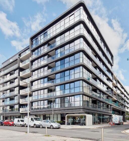 Sonder At Britain Quay