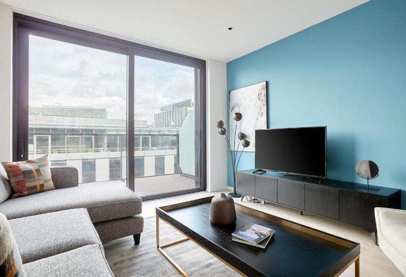 Sonder At Britain Quay