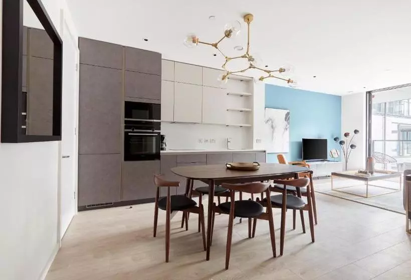 Sonder At Britain Quay