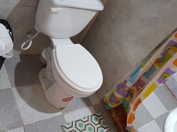 هاستل Urcututo House Iquitos