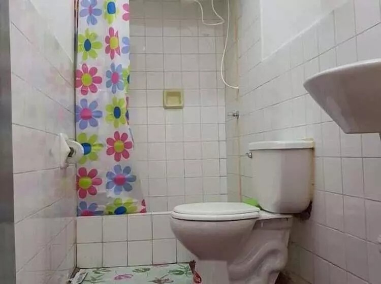 Retkeilymaja Urcututo House Iquitos