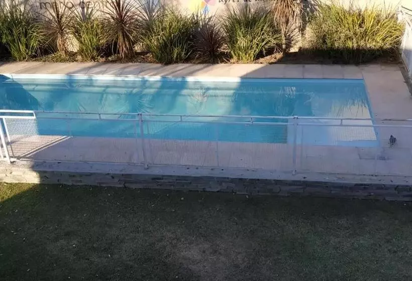 Ayres De Merlo Aparts