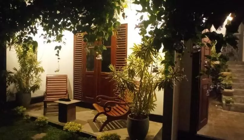 Aamiaismajoitus (B&B) Mandara Rest