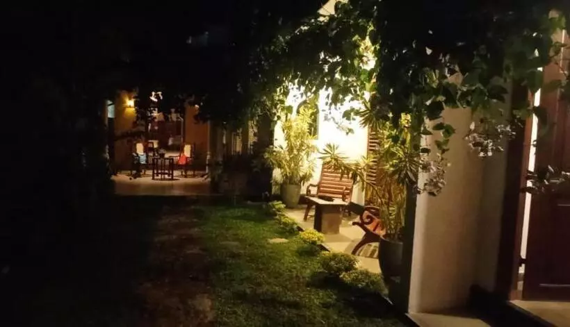 Aamiaismajoitus (B&B) Mandara Rest