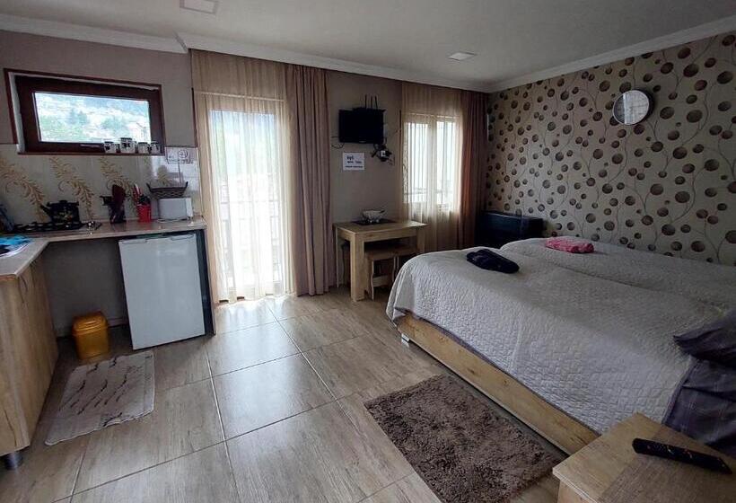 پانسیون Guesthouse Saba