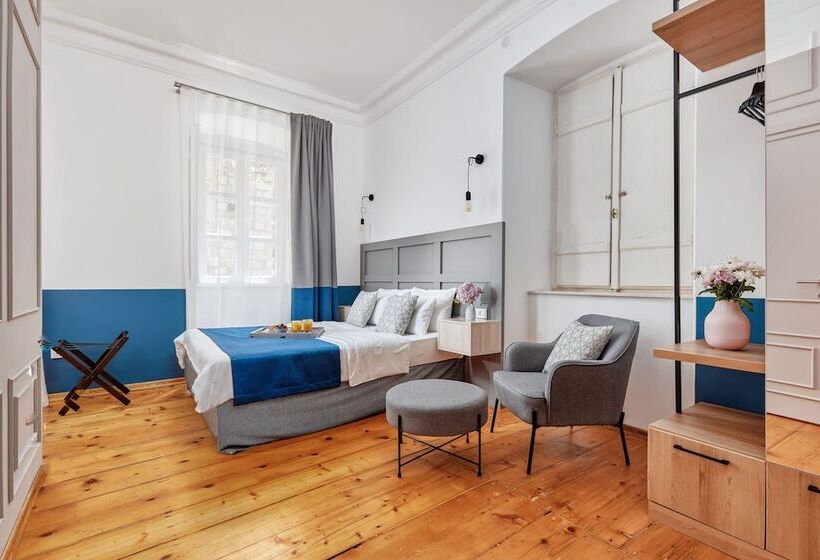 پانسیون Kotor Nest