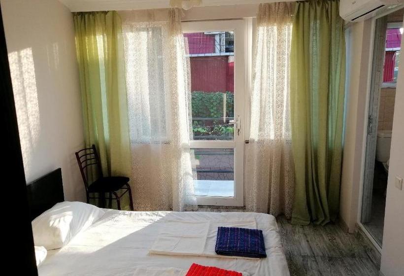 پانسیون Relax In Batumi