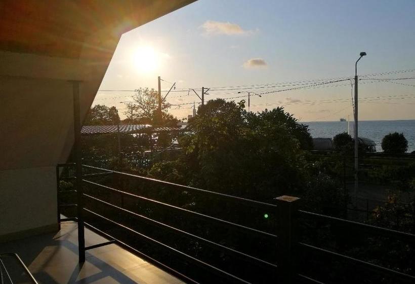 پانسیون Relax In Batumi