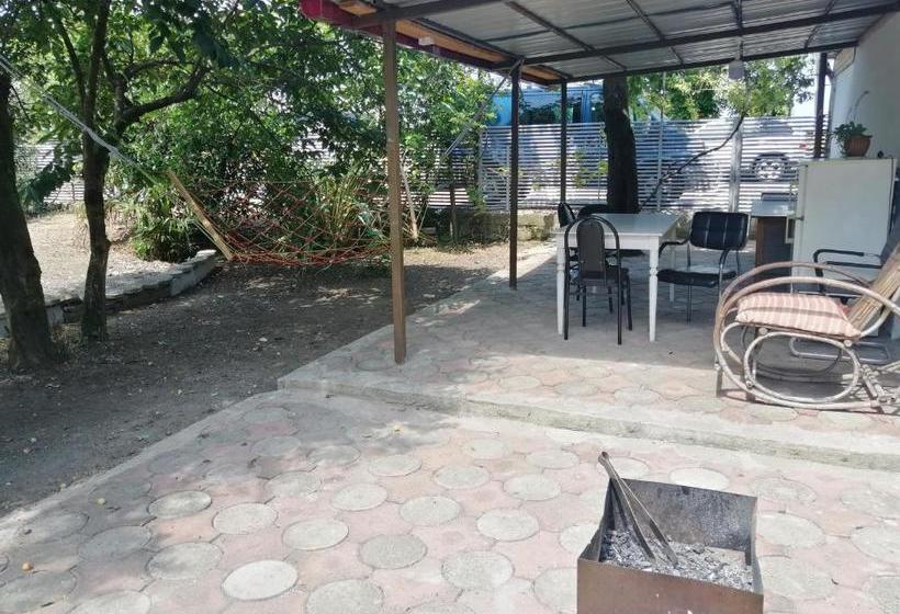 پانسیون Relax In Batumi