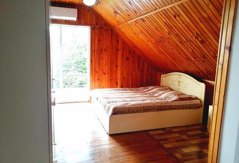 پانسیون Relax In Batumi