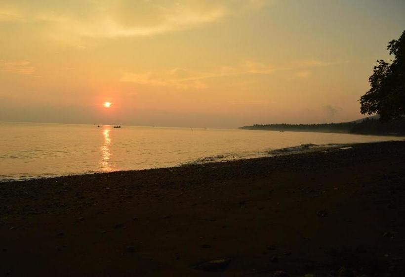 펜션 The Lumbung Tejakula