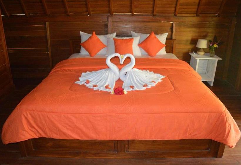 펜션 The Lumbung Tejakula