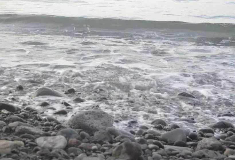 ペンション The Lumbung Tejakula