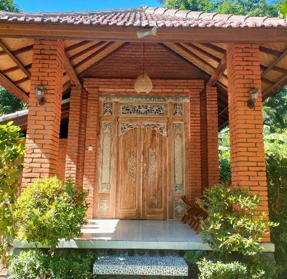 펜션 The Lumbung Tejakula