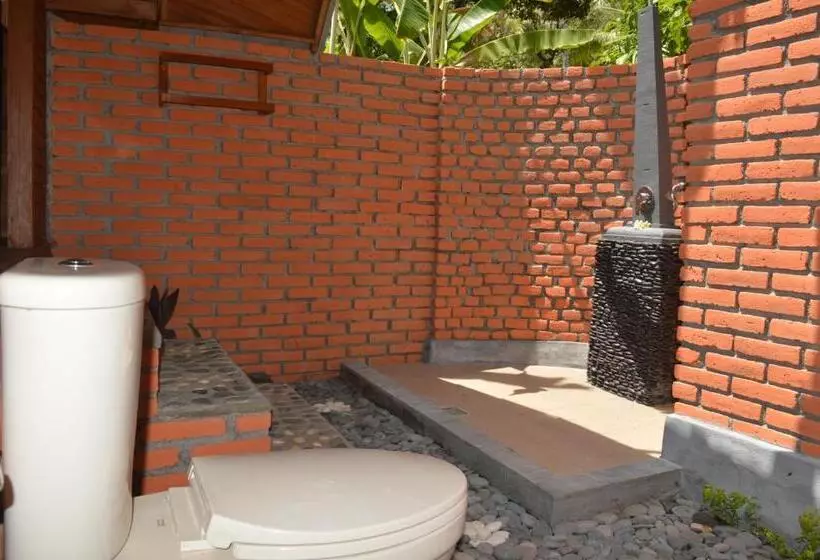 ペンション The Lumbung Tejakula