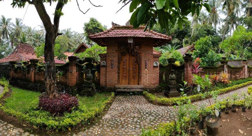 펜션 The Lumbung Tejakula