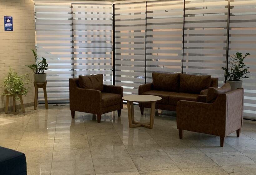 酒店 Cosmopolitan Praia Flat