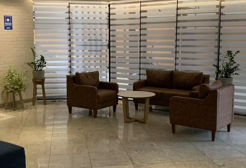 호텔 Cosmopolitan Praia Flat