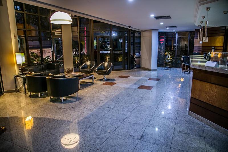 酒店 Cosmopolitan Praia Flat