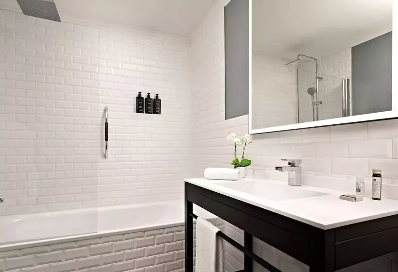 هتل Duo Milan Porta Nuova, A Tribute Portfolio