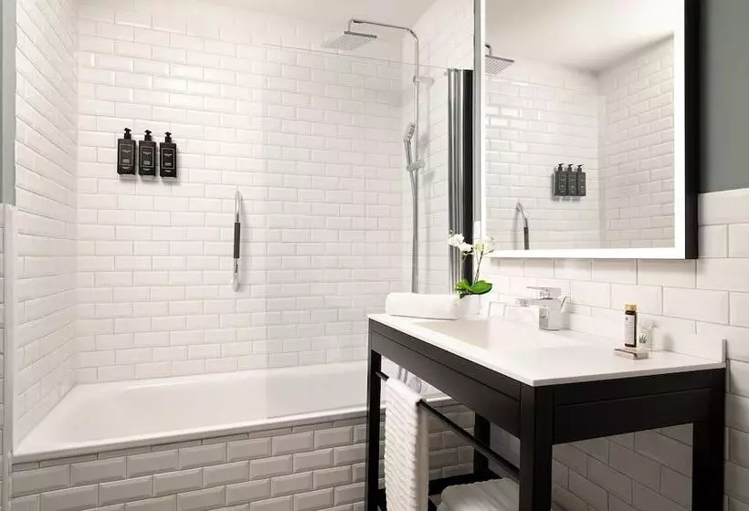 هتل Duo Milan Porta Nuova, A Tribute Portfolio