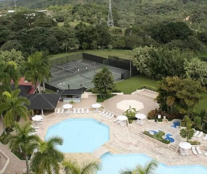 Отель Estelar Altamira