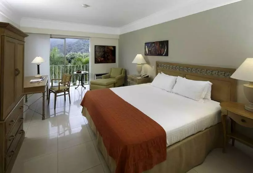 Отель Estelar Altamira