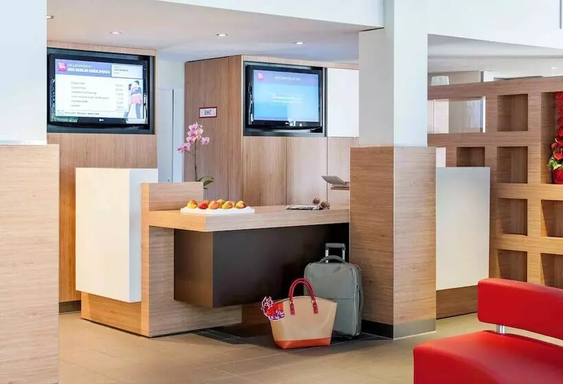 فندق Ibis Berlin Dreilinden