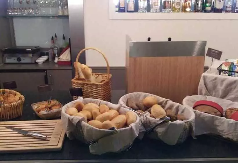 فندق Ibis Berlin Dreilinden