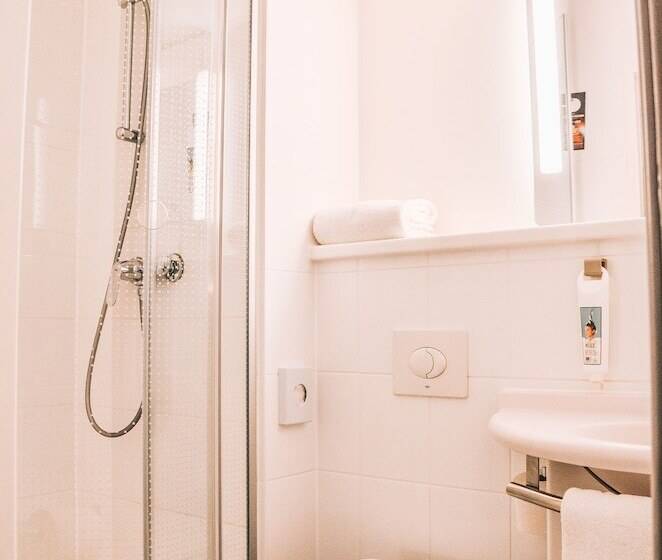 Ibis Hotel Frankfurt Airport