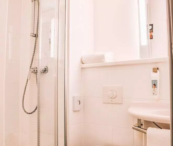 Ibis Hotel Frankfurt Airport