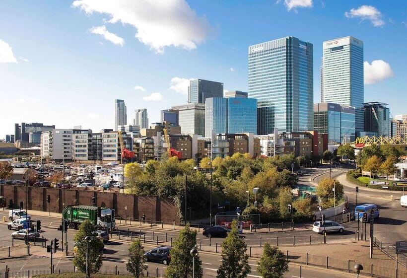 Otel Ibis London Docklands Canary Wharf