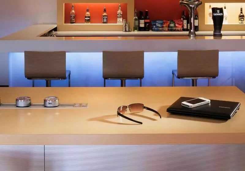 Отель Ibis London Docklands Canary Wharf