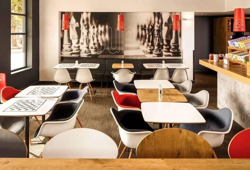 هتل Ibis London Stratford