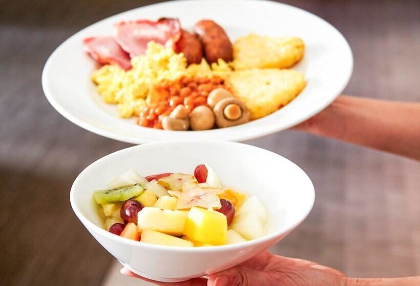 هتل Ibis London Stratford