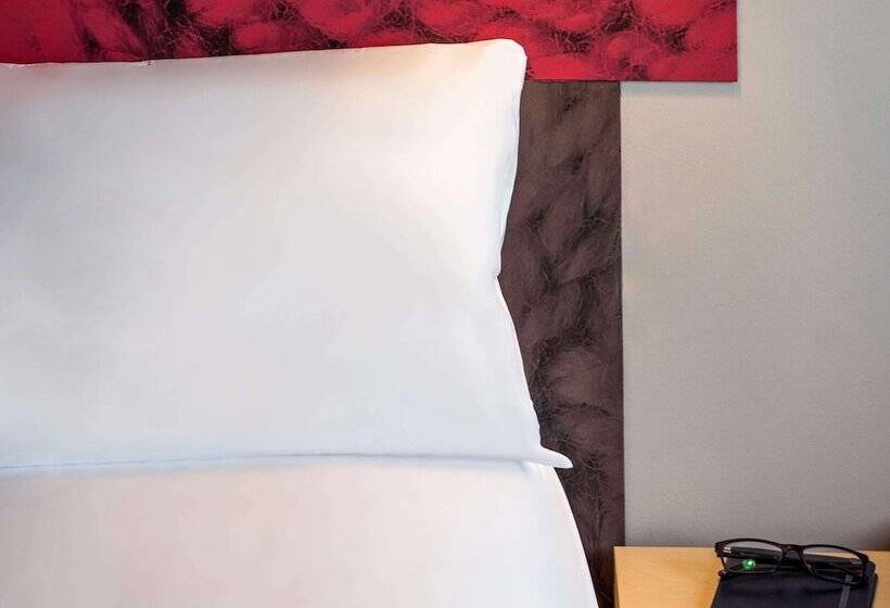 هتل Ibis London Stratford