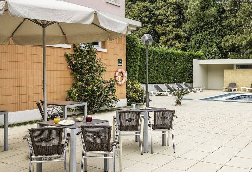 בית מלון כפרי Ibis Porto Sul Europarque