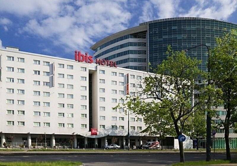 בית מלון כפרי Ibis Warszawa Centrum