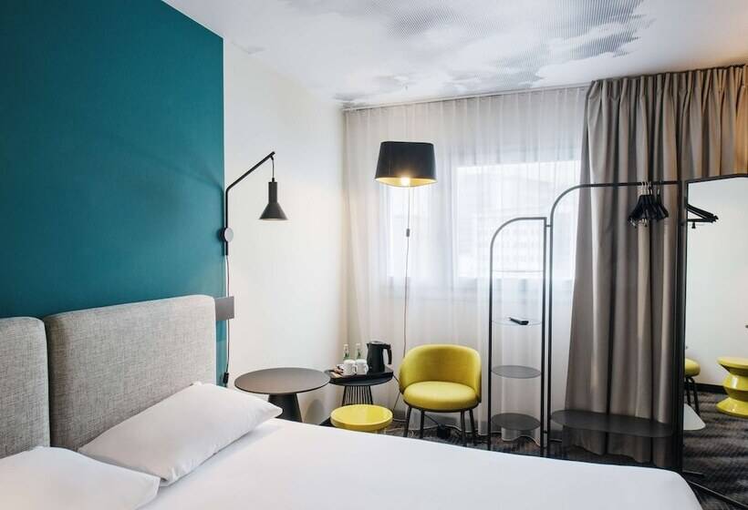 בית מלון כפרי Ibis Warszawa Centrum