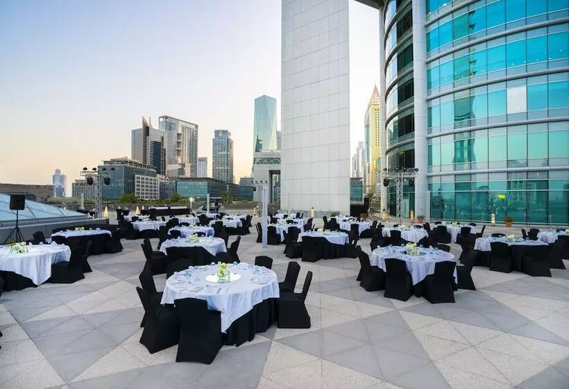 هتل Jumeirah Emirates Towers Dubai