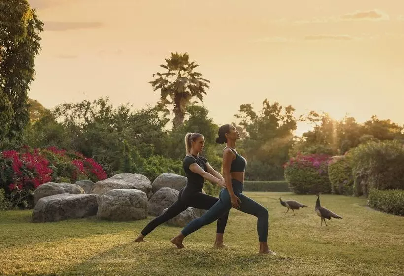 هتل Jumeirah Emirates Towers Dubai