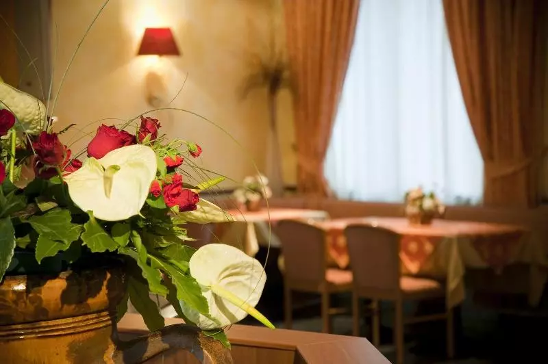 Отель La Pace  Experience