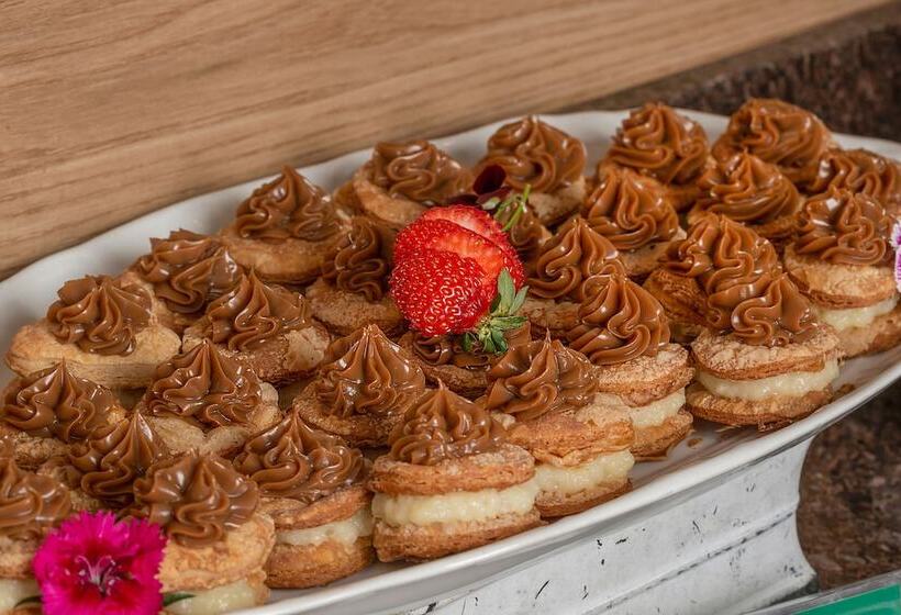 هتل Laghetto Toscana