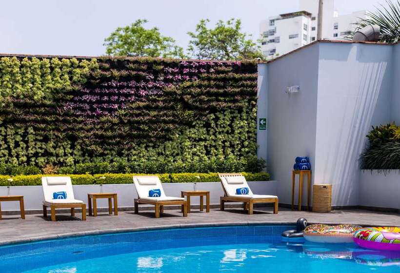 Отель Melia Lima